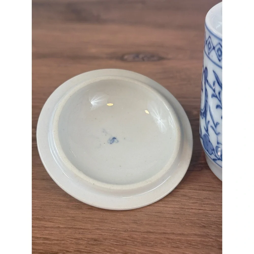 VTG Williams Sonoma IDG Japan Blue White Floral Porcelain Lidded Tea Coffee Cup